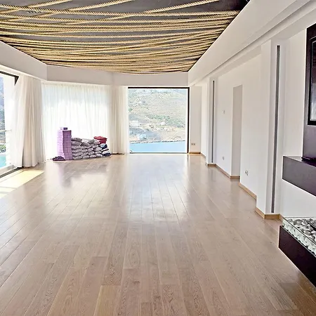 Hotell Aegialis & 5*
