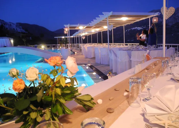 호텔 에기알리스 앤드 스파 에얄리