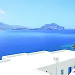 Aegialis & Hotell 5*