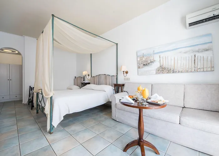 Hotell Aegialis & Aegiali