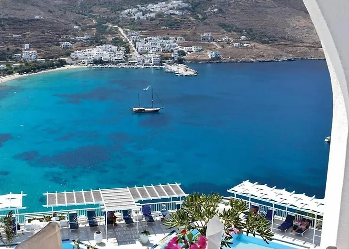 Hotell Aegialis & 5*