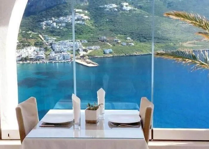 Aegialis & Hotell Aegiali